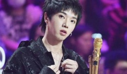 妈妈爆料儿子中奖视频,儿子喜中大奖，喜极而泣瞬间引网友热议